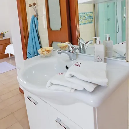 Apartamento Casa Elicriso Tertenìa